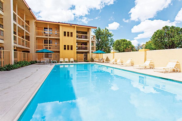 La Quinta Hotel Fresno Pool